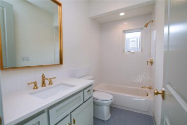 1019 BISHOP Avenue Dallas, TX 75208-11