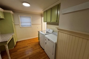 1112 Kings Highway 13