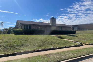 14046 Rolling Hills Lane Dallas, TX 75240-1