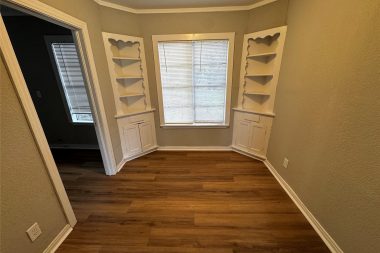 1717 Hemphill 4