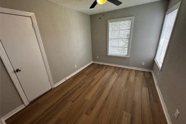 1717 Hemphill 5