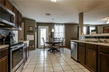 2937 Jamestown 3