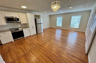3727 Meredith Avenue Dallas, TX 75211-3