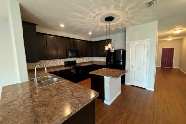 4110 Legend Trail Heartland, TX 75126-7