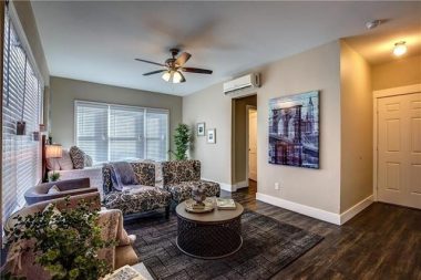 615 N Marsalis Avenue #4 Dallas, TX 75203-4