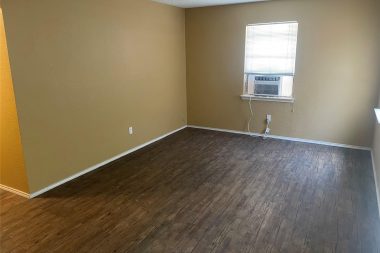 908 N Zang Boulevard #A Dallas, TX 75208 8